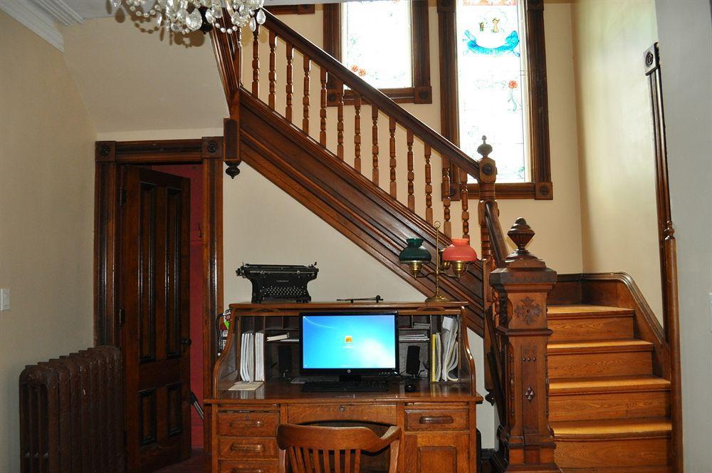 Summerside Inn Bed And Breakfast Екстериор снимка