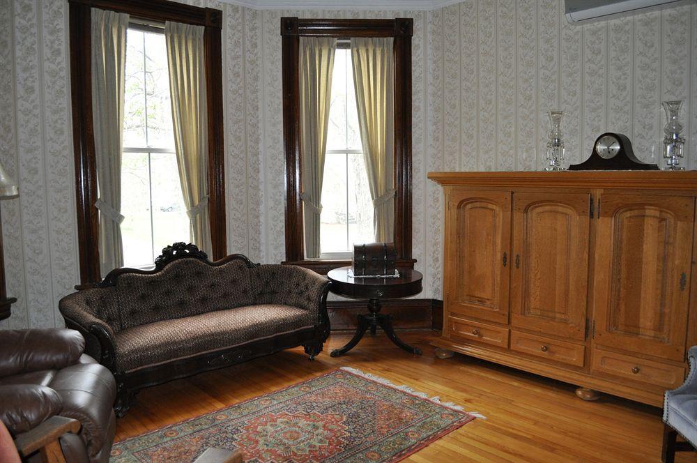 Summerside Inn Bed And Breakfast Екстериор снимка