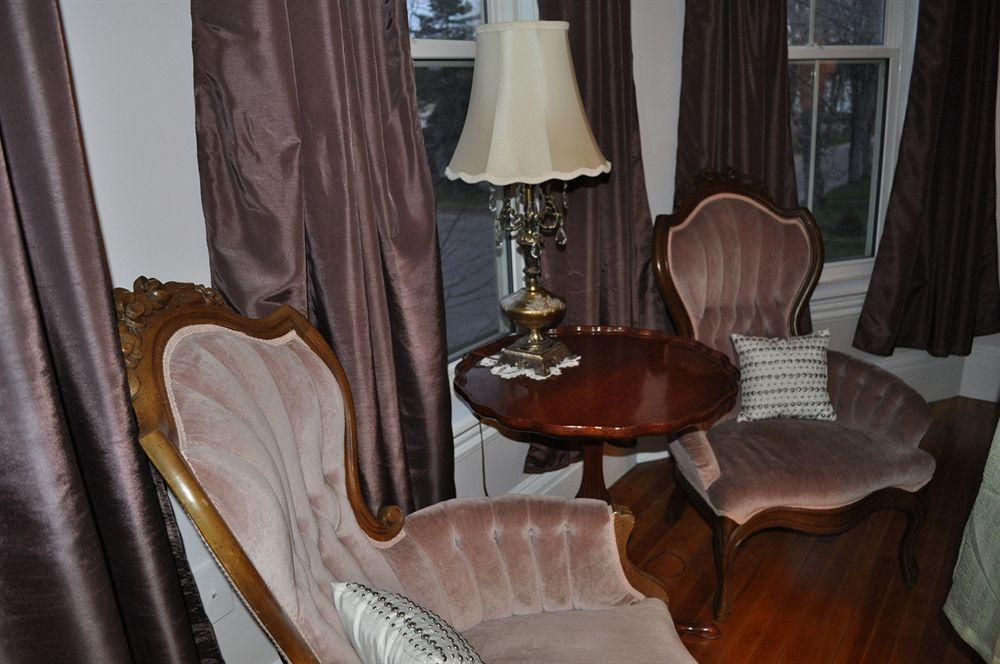 Summerside Inn Bed And Breakfast Екстериор снимка