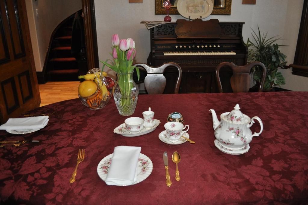 Summerside Inn Bed And Breakfast Екстериор снимка