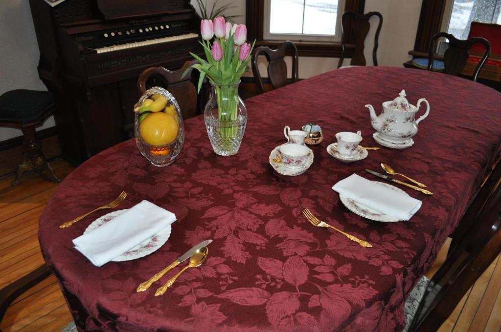 Summerside Inn Bed And Breakfast Екстериор снимка