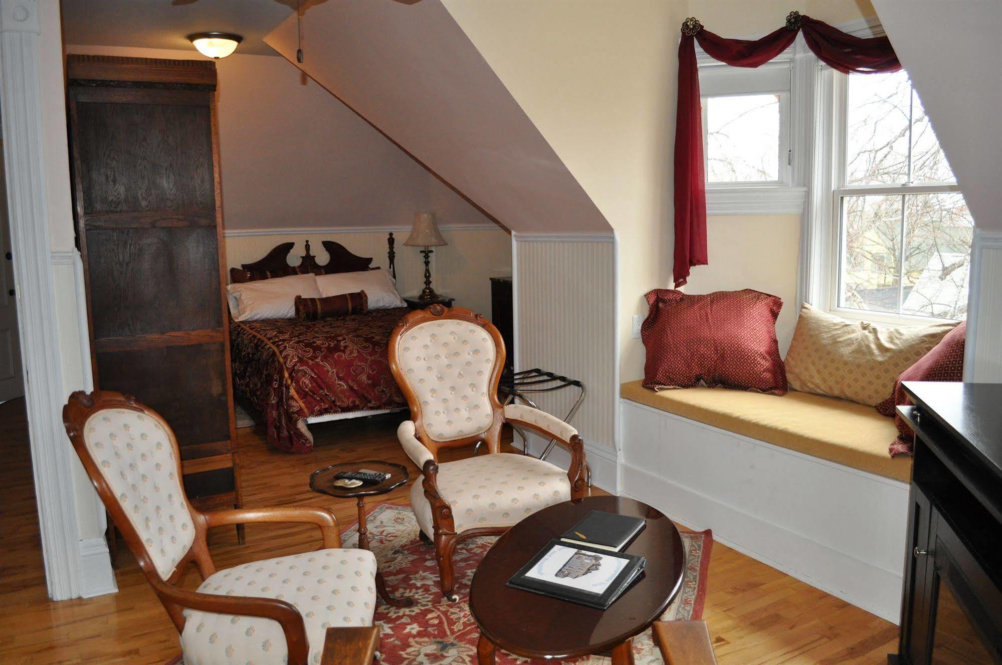 Summerside Inn Bed And Breakfast Екстериор снимка