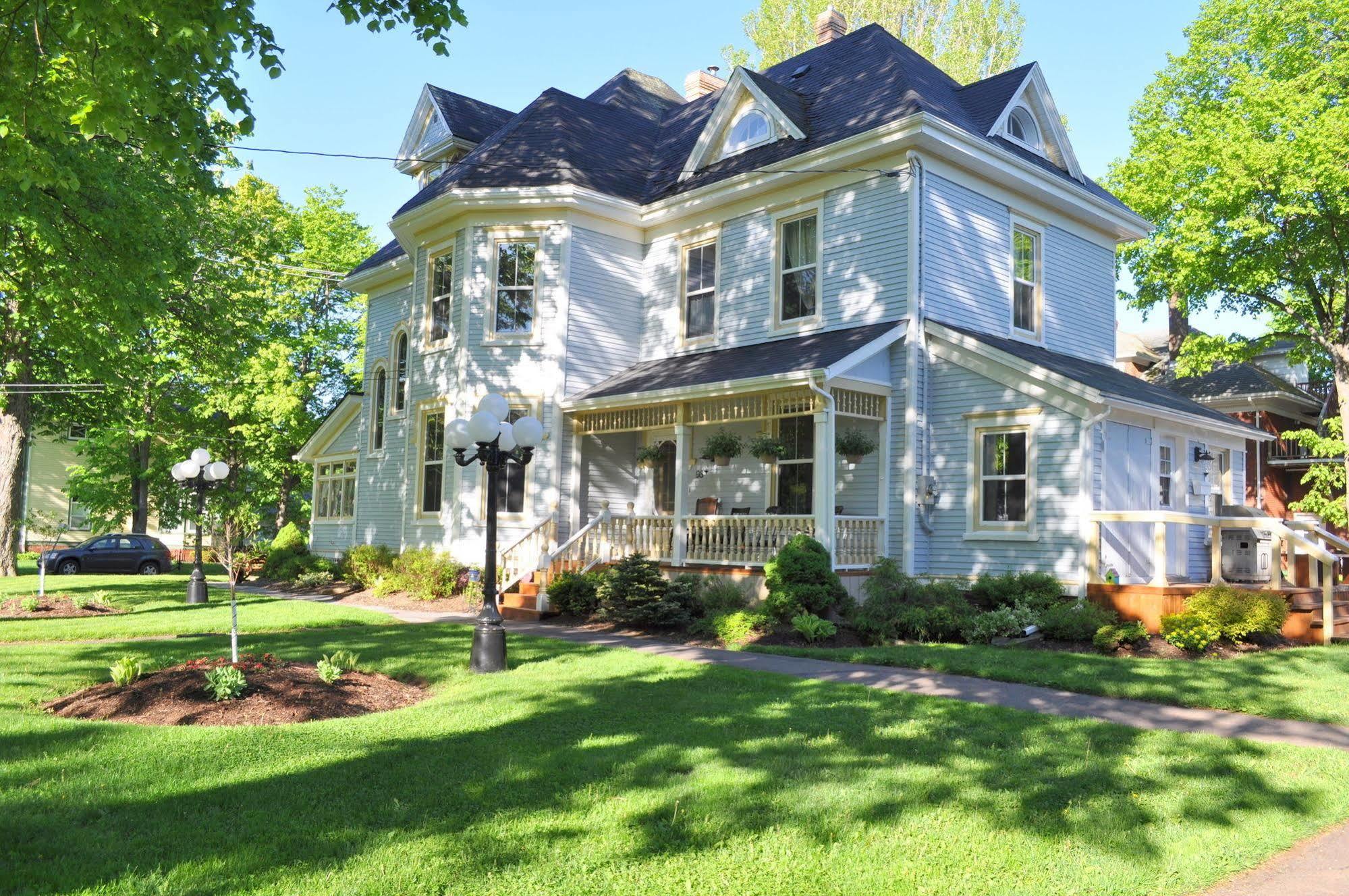 Summerside Inn Bed And Breakfast Екстериор снимка